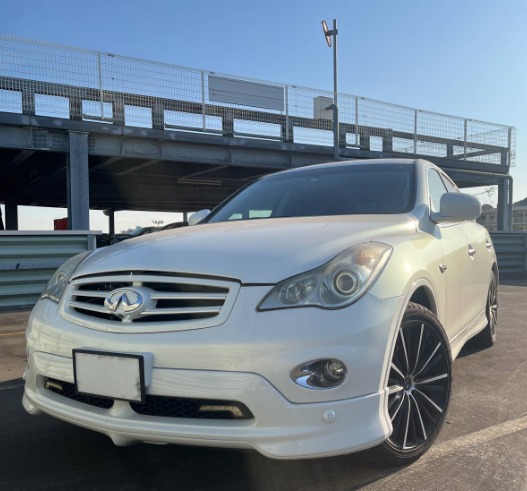 2011 NISSAN SKYLINE CROSSOVER 370GT